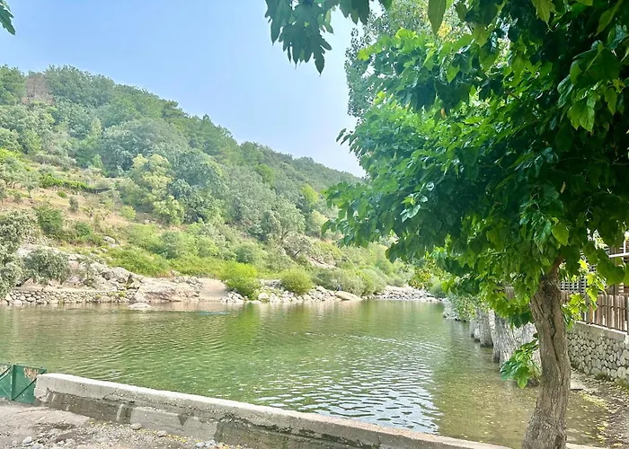 Casa Con Encanto En * Candeleda